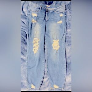 Plus Medium Wash High Rise Ripped Skinny Jeans